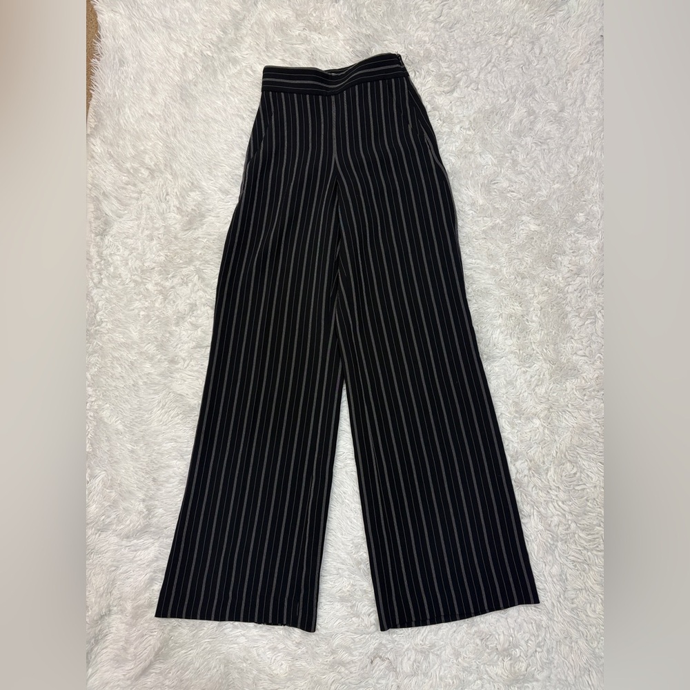 Aritzia Wilfred Free Clarisse Trousers Navy Blue Pinstripes - Picture 3 of 6